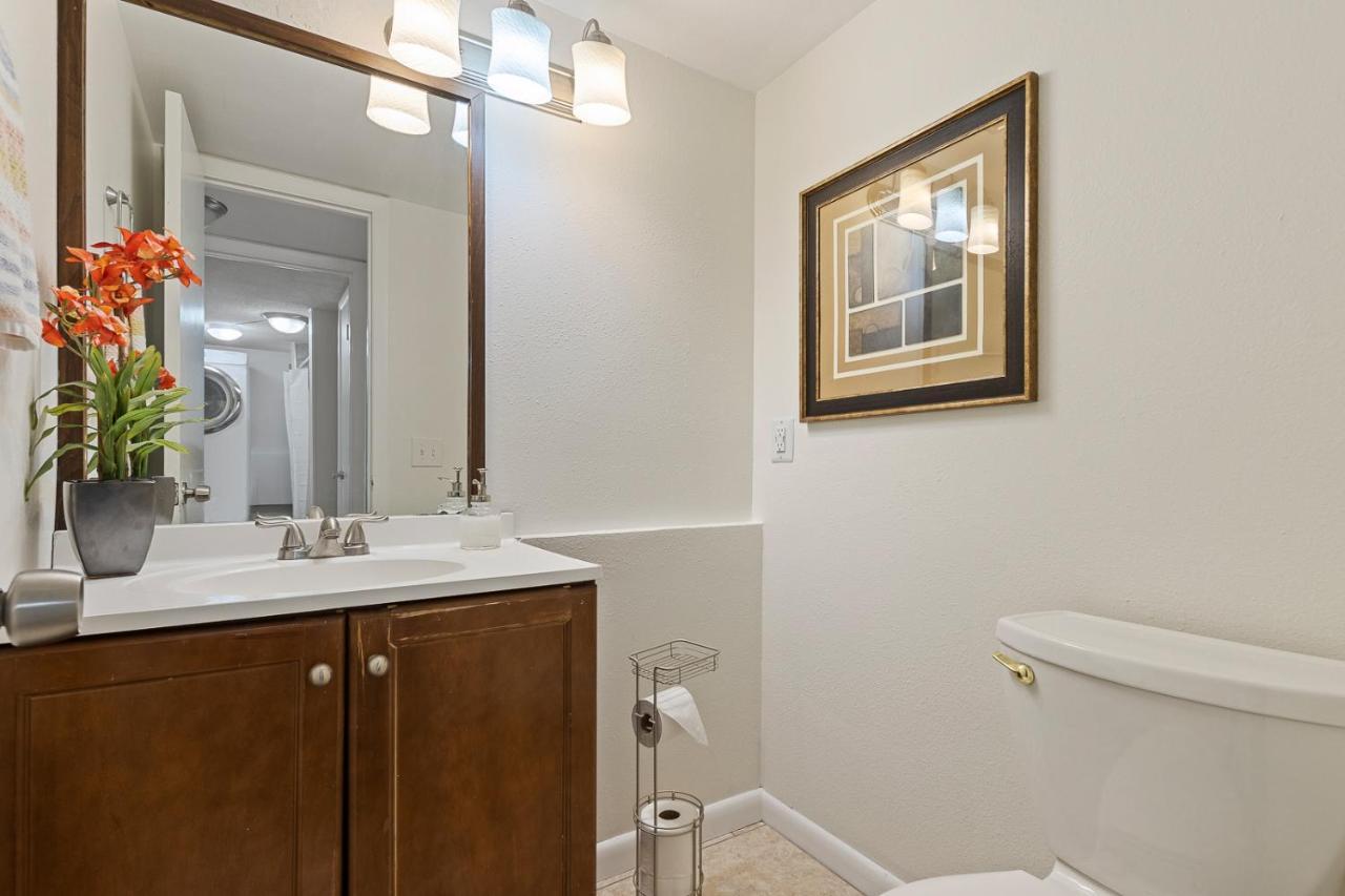 Spacious Lakefront House With Pool, Hottub, & Boating Orlando Eksteriør billede