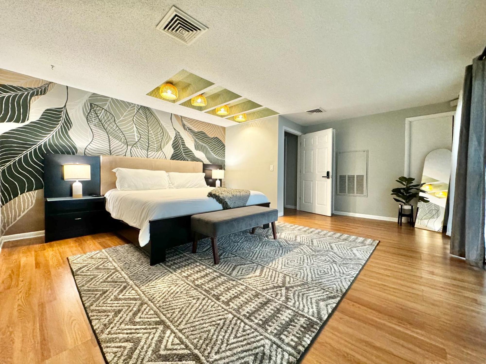 Spacious Lakefront House With Pool, Hottub, & Boating Orlando Eksteriør billede